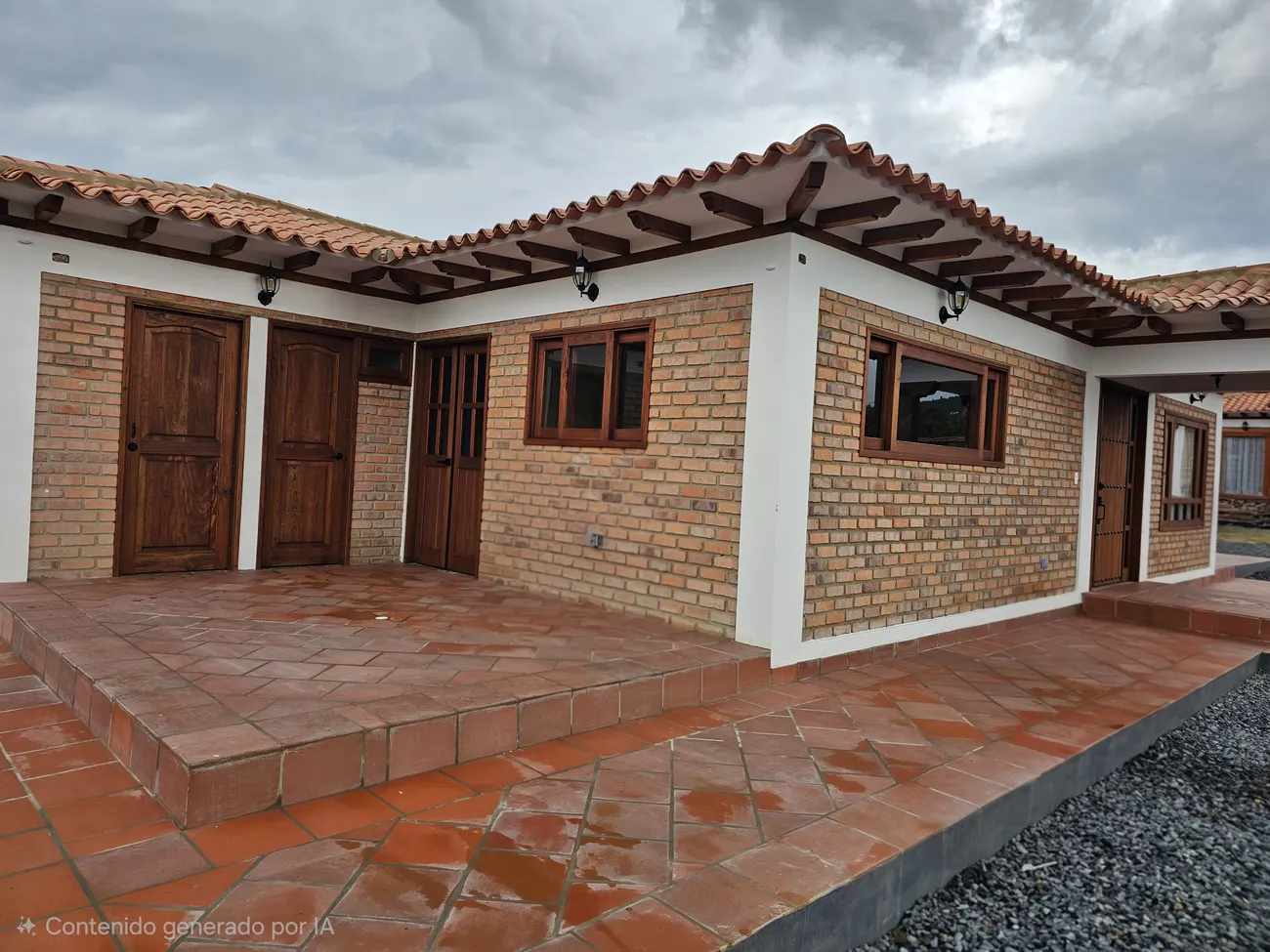 Fachada y terraza de la cabaña